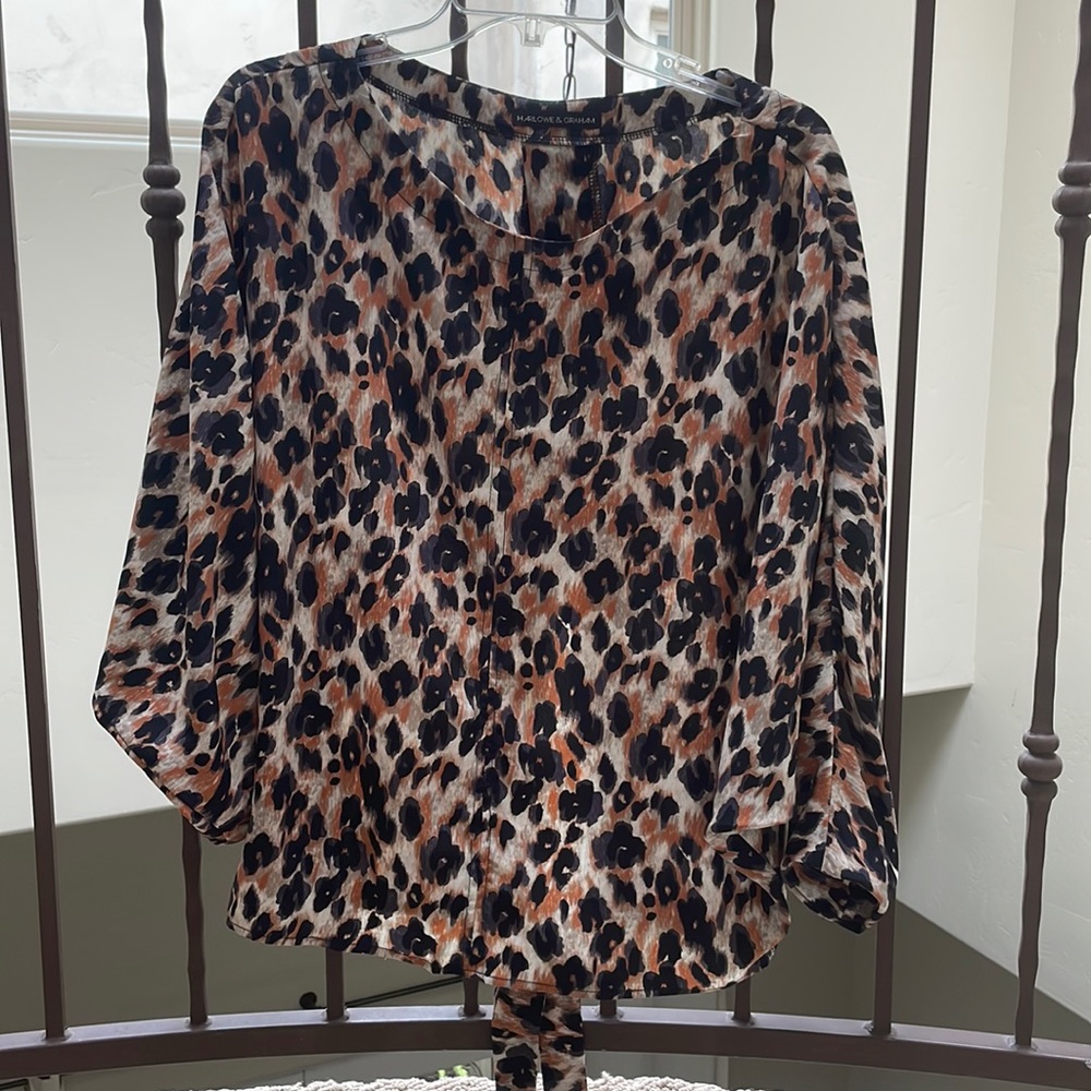 Harlowe & Graham Leopard print top